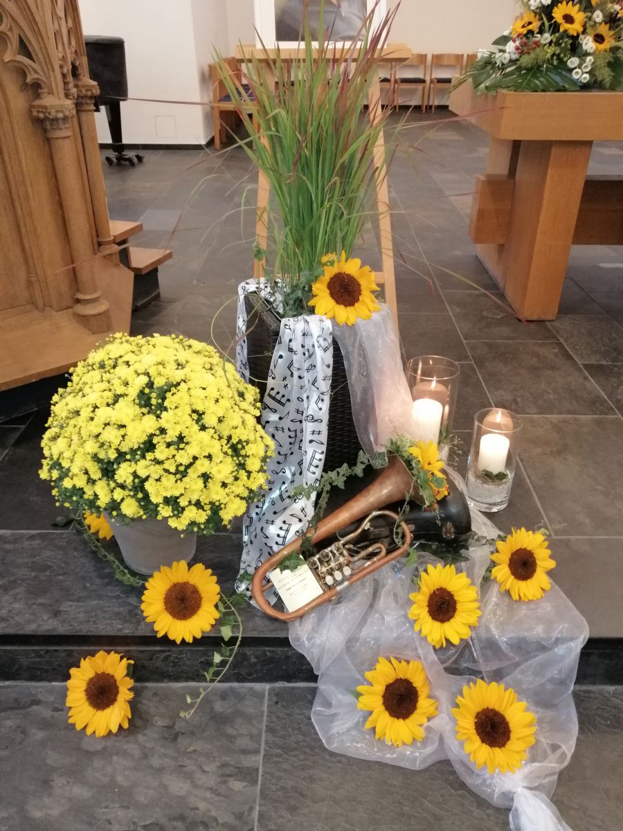 Kirchenschmuck 223
